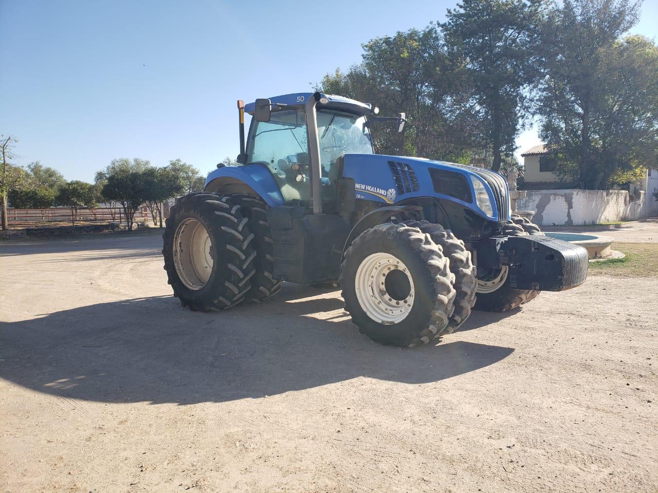New Holland T8.360